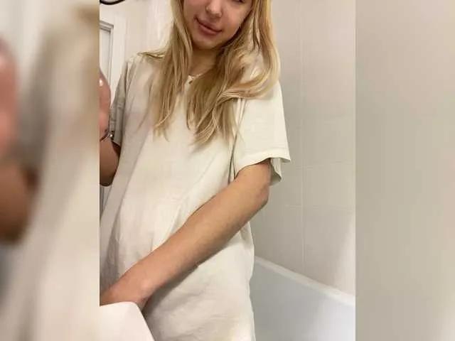 LinaTwins from BongaCams